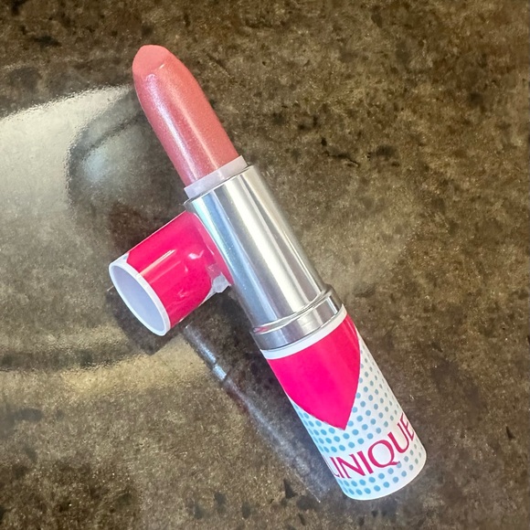NEW Clinique Pop Lip Colour + Primer Lipstick in BARE POP - Picture 2 of 10